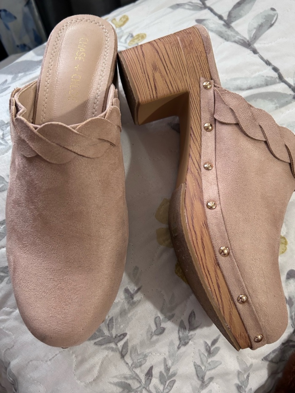 Chase & Chloe Blush Suede Braided Clog Mules-Size 9-EUC - Picture 4 of 6